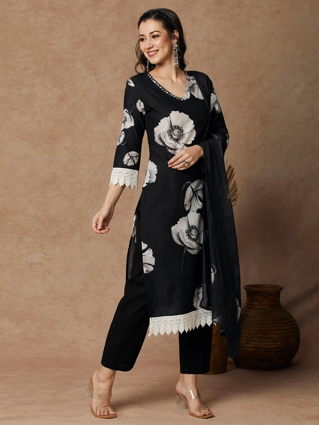 Abstract Floral Printed Straight Fit Kurta with Pant & Dupatta - Black