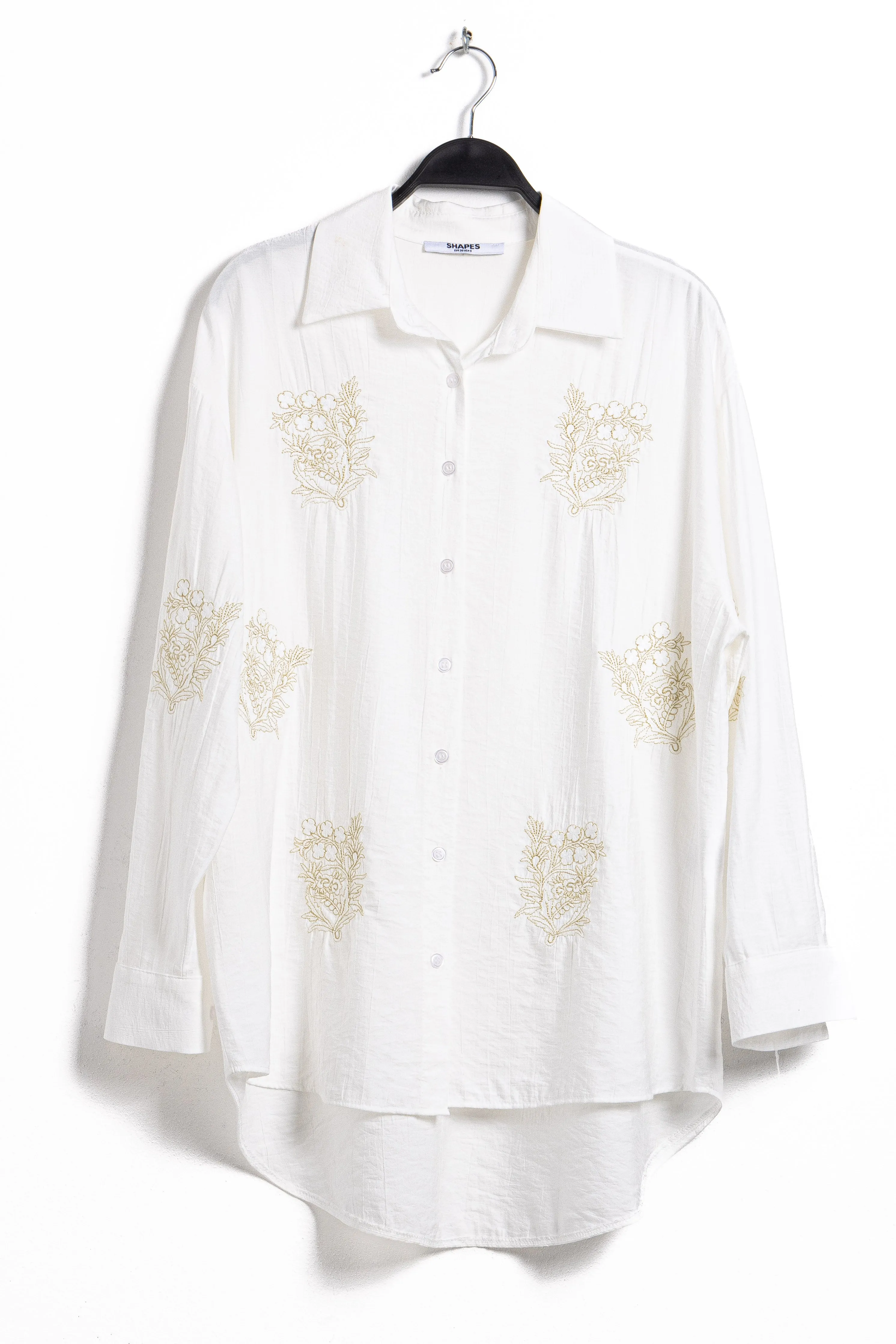 DETAIL PATCH EMBROIDERY SHIRT
