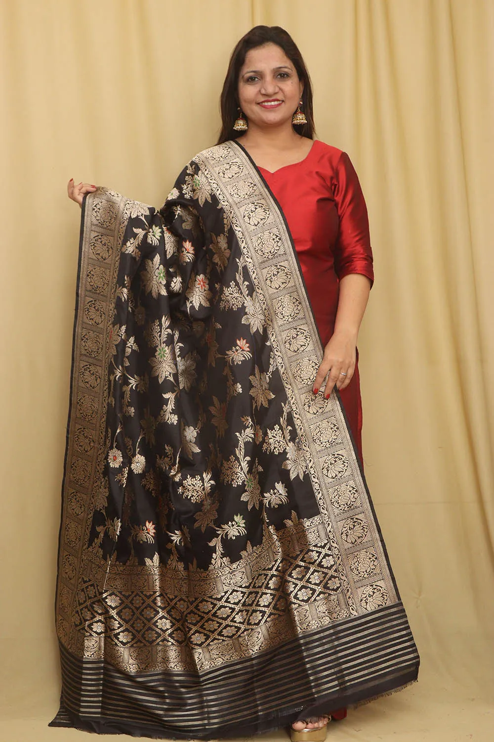 Exquisite Black Handloom Banarasi Silk Meenakari Dupatta