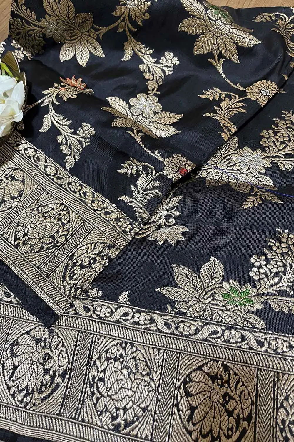 Exquisite Black Handloom Banarasi Silk Meenakari Dupatta