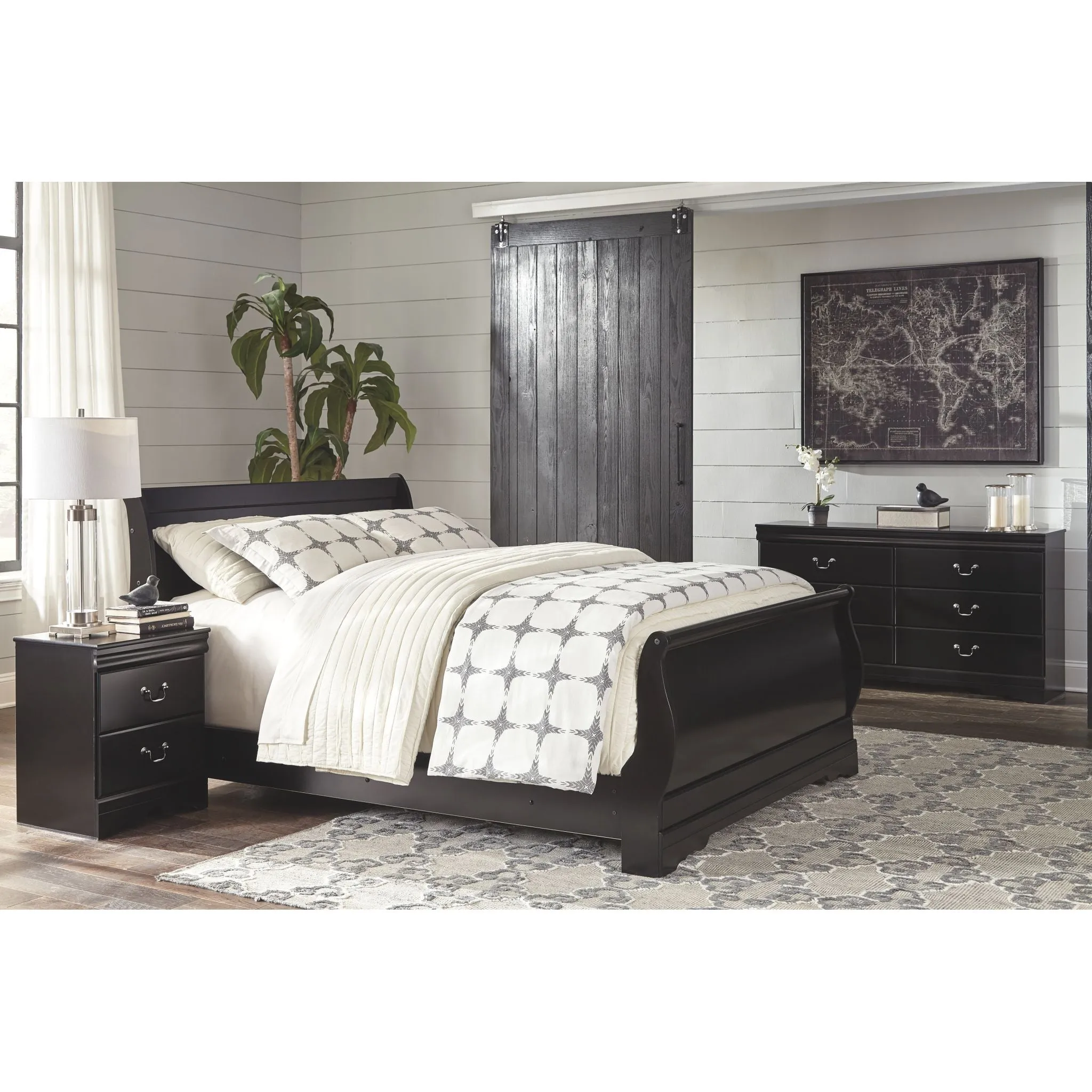 Huey Vineyard Nightstand - Black