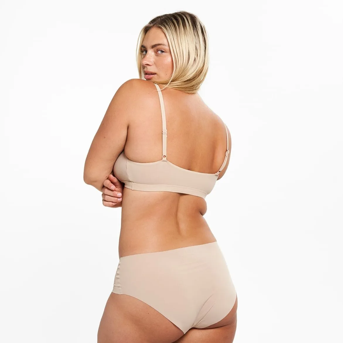 Mid-Rise Bikini Brief - Seamless Ultrasmooth 2.0 - Latte